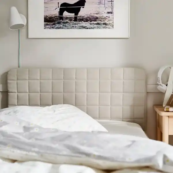 Bild 3 von SLÄKT Bettgestell mit Lattenrost, mit Kopfteil/Vissle beige, 90x200 cm