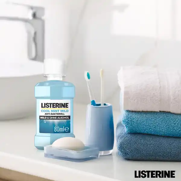 Bild 2 von Listerine Mundspülung Cool Mint Mild Reisegröße, 80 ml
