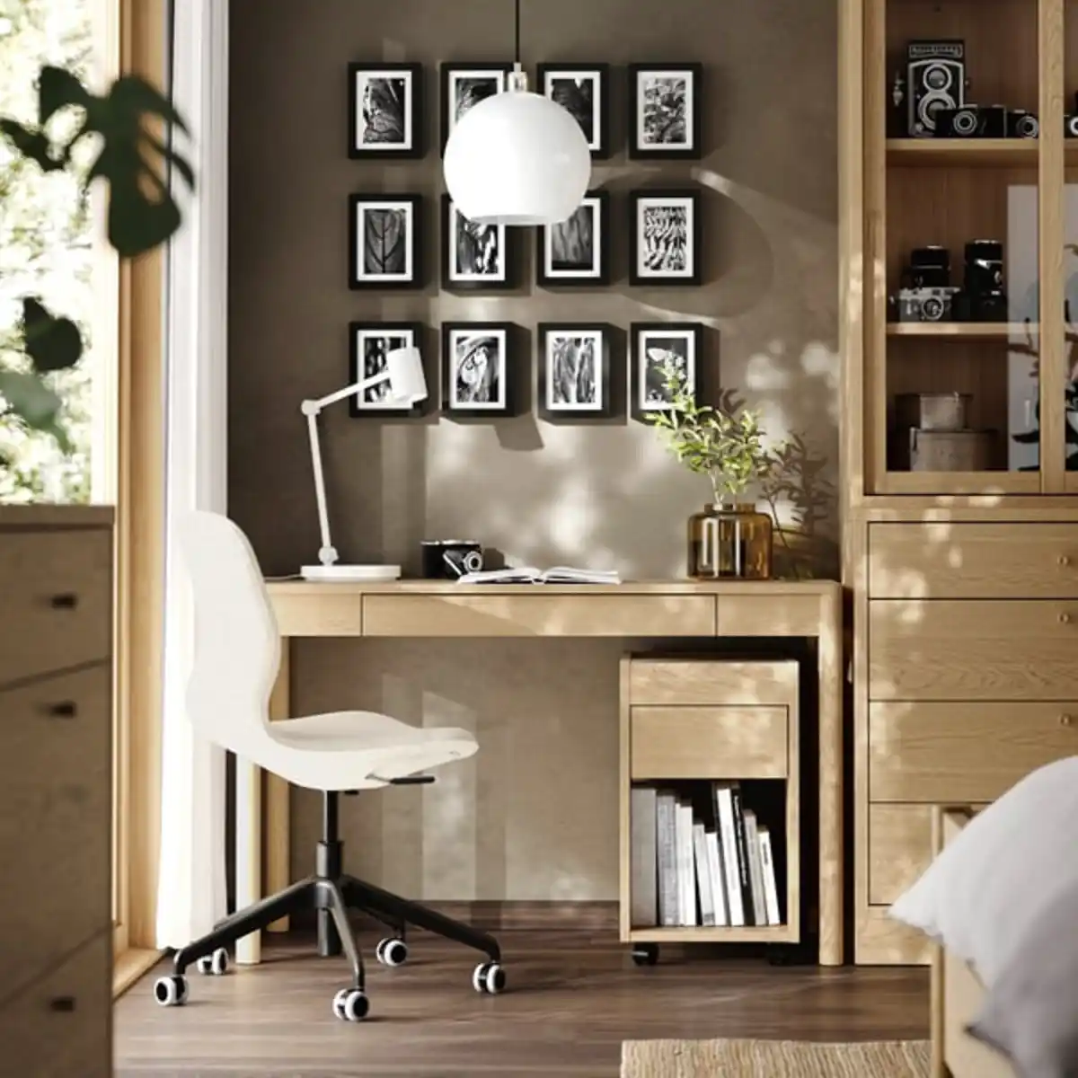 Bild 2 von TONSTAD Schreibtisch, Eichenfurnier, 120x47 cm