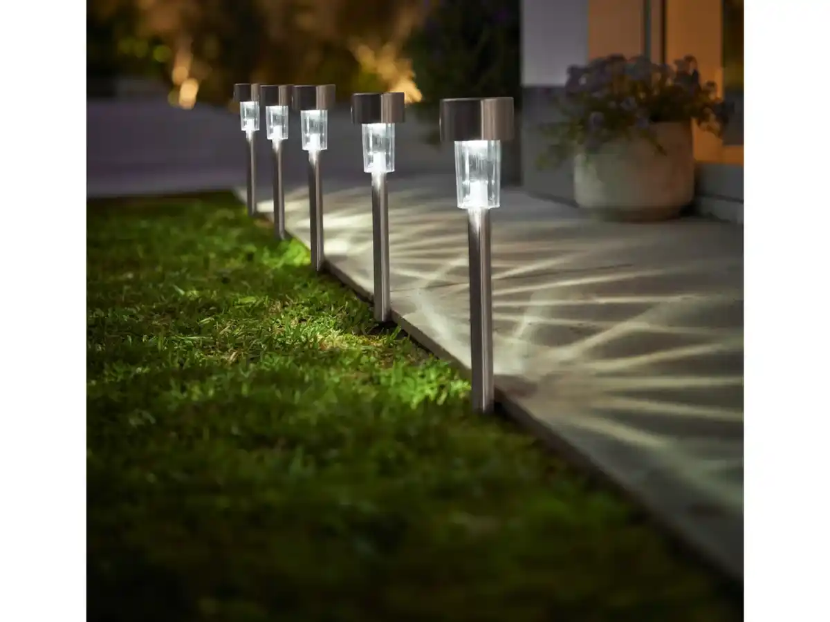 Bild 2 von Livarno Home 5 LED-Solar-Leuchten