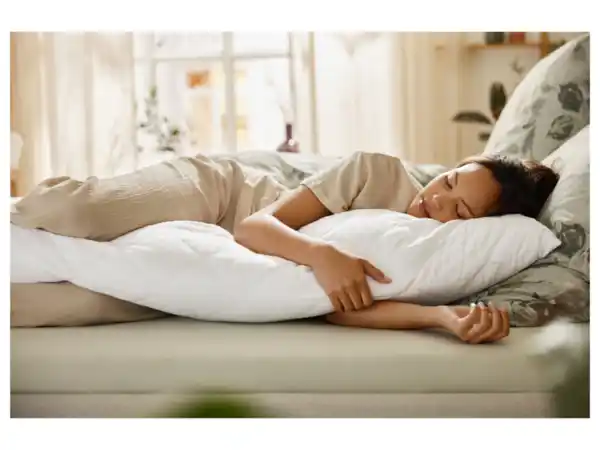 Bild 2 von LIVARNO home Seitenschläferkissen, kochfest, 40 x 145 cm