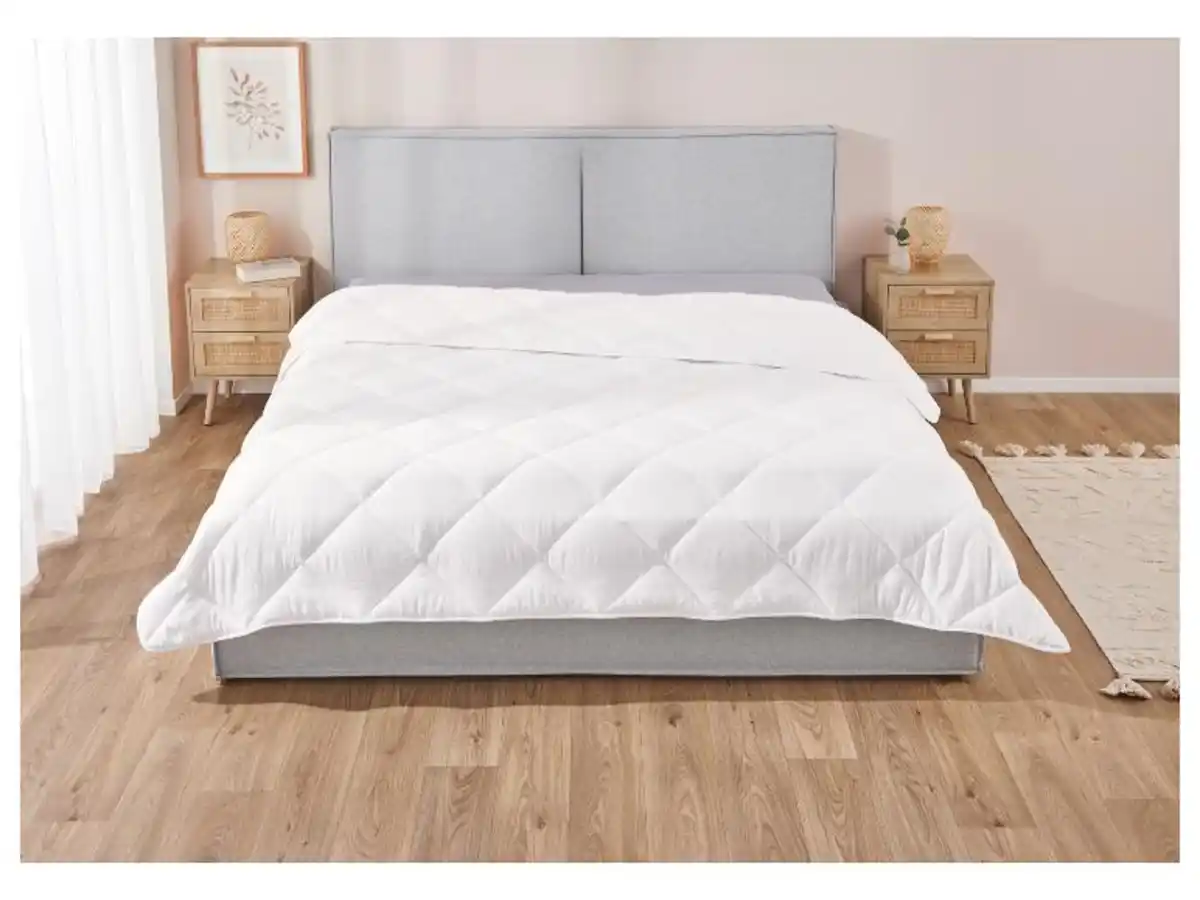 Bild 2 von LIVARNO home Soft-Touch-Bettdecke, kochfest, 200 x 220 cm