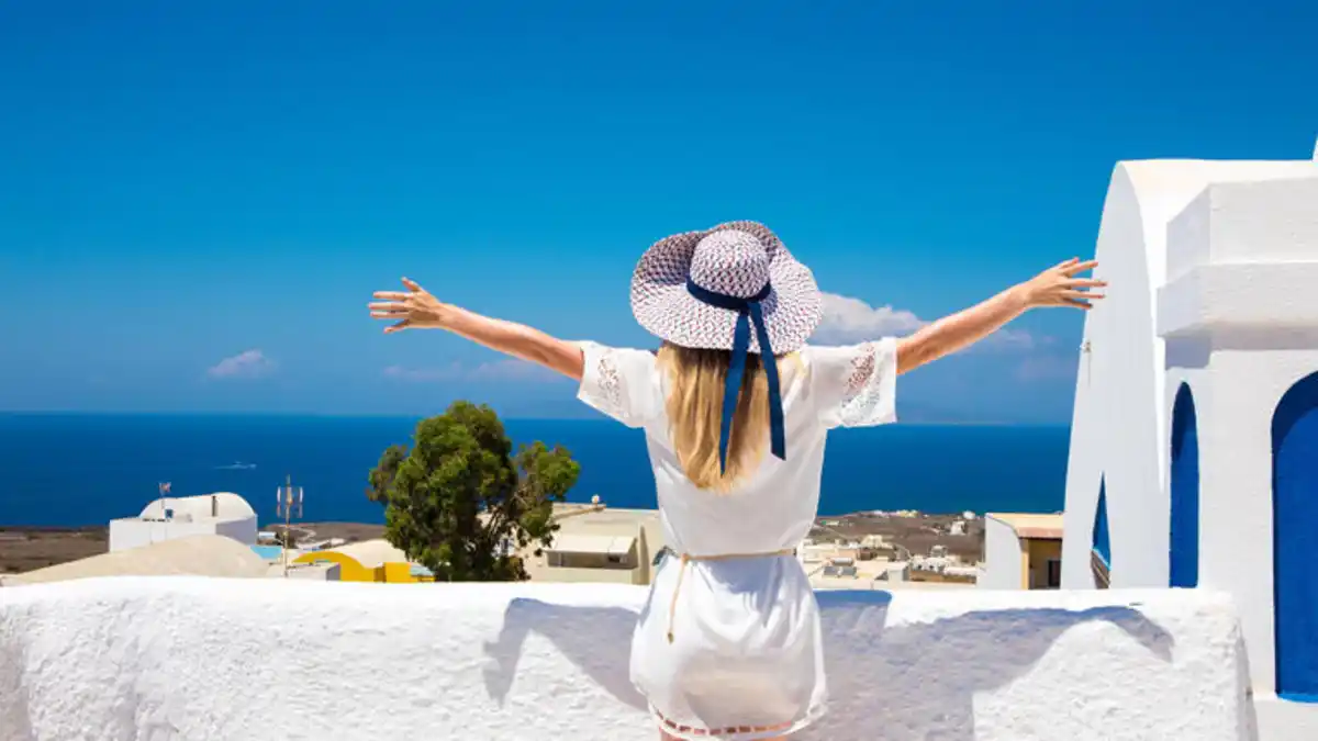 Bild 1 von Kreuzfahrten Östliches Mittelmeer: Kreuzfahrt mit Celestyal Journey ab/an Kuşadası inkl. Badenaufenthalt in Kuşadası