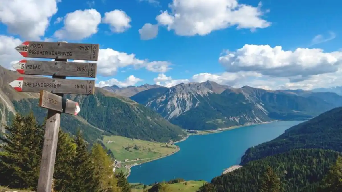 Bild 1 von Eigene Anreise Deutschland, Österreich & Italien: Wanderreise von Mittenwald bis Meran