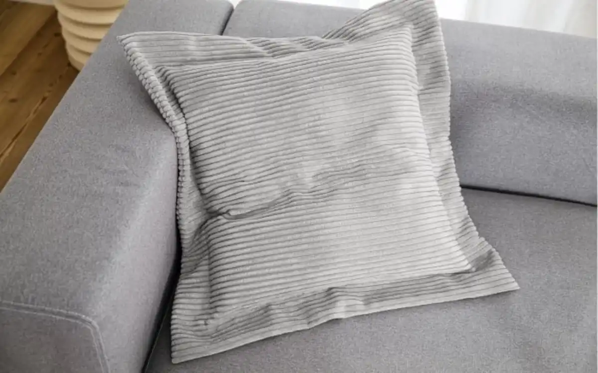 Bild 2 von Flatterkissen Shara, grau, 70 x 70 cm