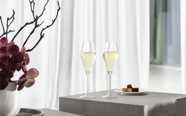 Bild 4 von Champagnergläser Set Manufacture Rock blanc, klar/weiß, 4-teilig