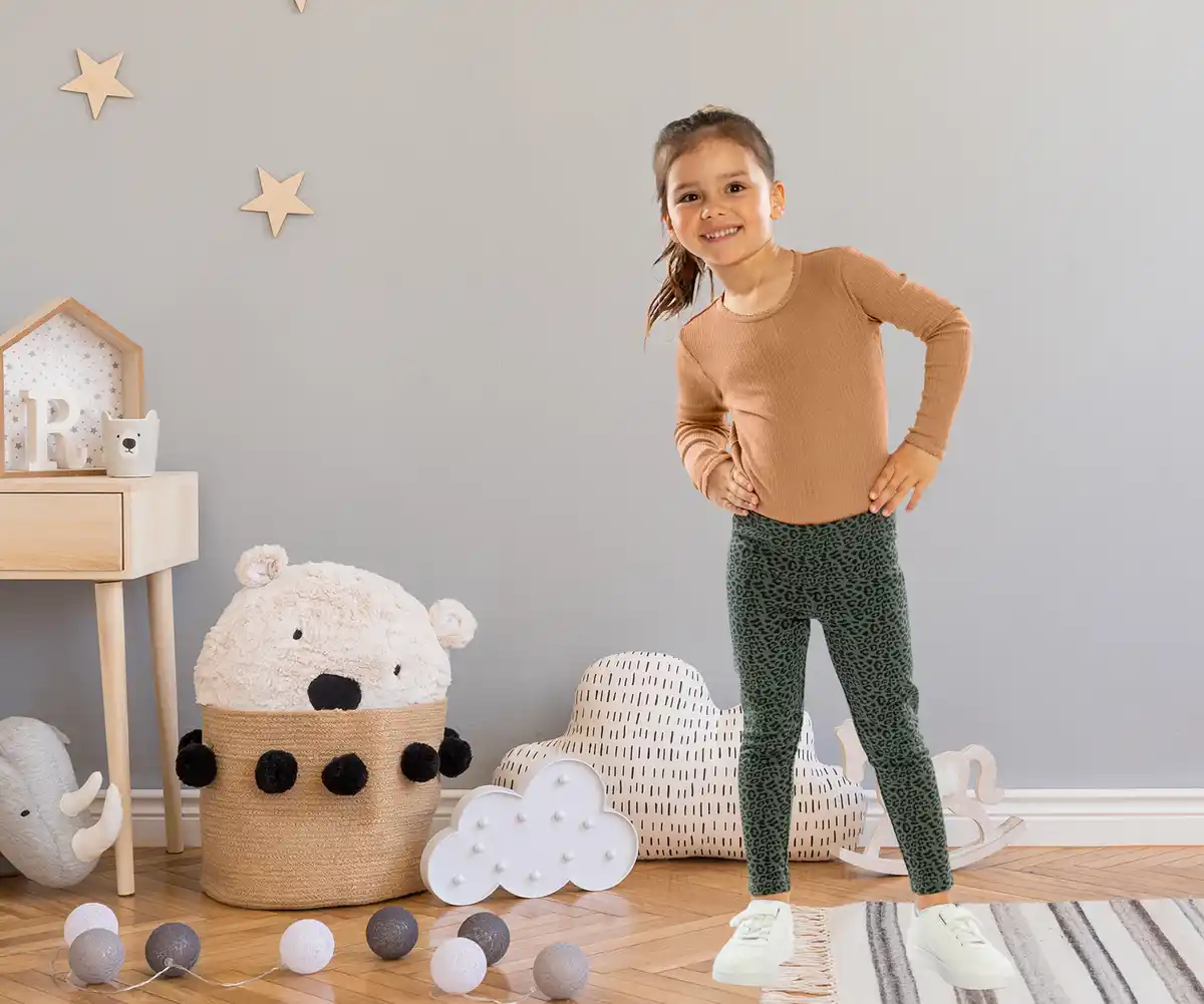 Bild 2 von IDEENWELT Kinder-Plüschleggings, Leo, Gr. 134/140