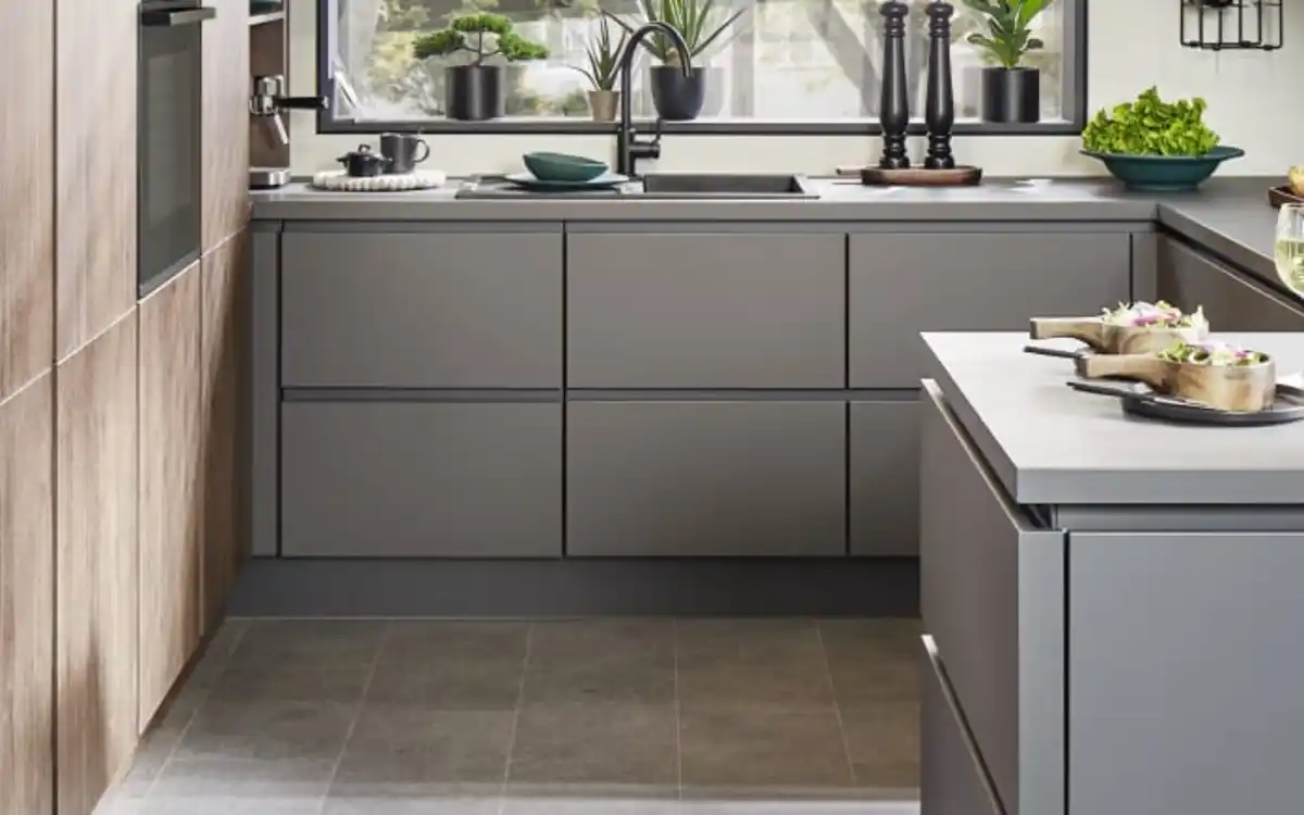 Bild 4 von Impressa - Einbauküche Uno/Bali, perlgrau/Nussbaum Nachbildung, inkl. Miele Elektrogeräte