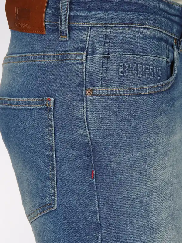 Bild 4 von Herren Jeans in heller Waschung Blau
