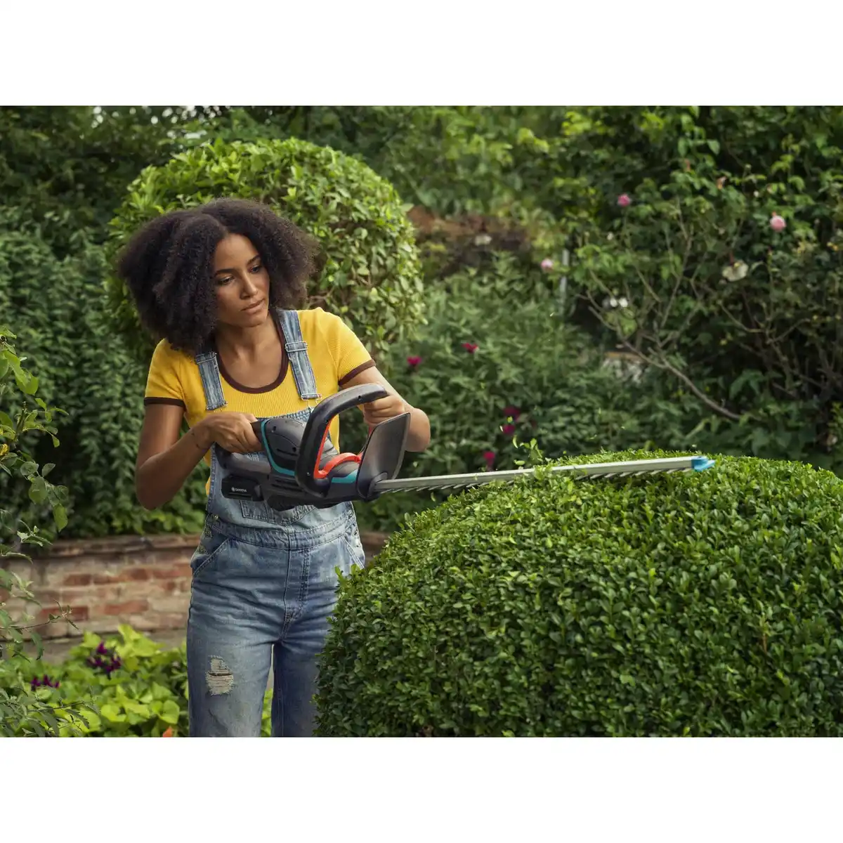 Bild 4 von GARDENA Akku-Heckenschere »ComfortCut P4All«, blauschwarz, Schwertlänge: 50 cm, mit Akku