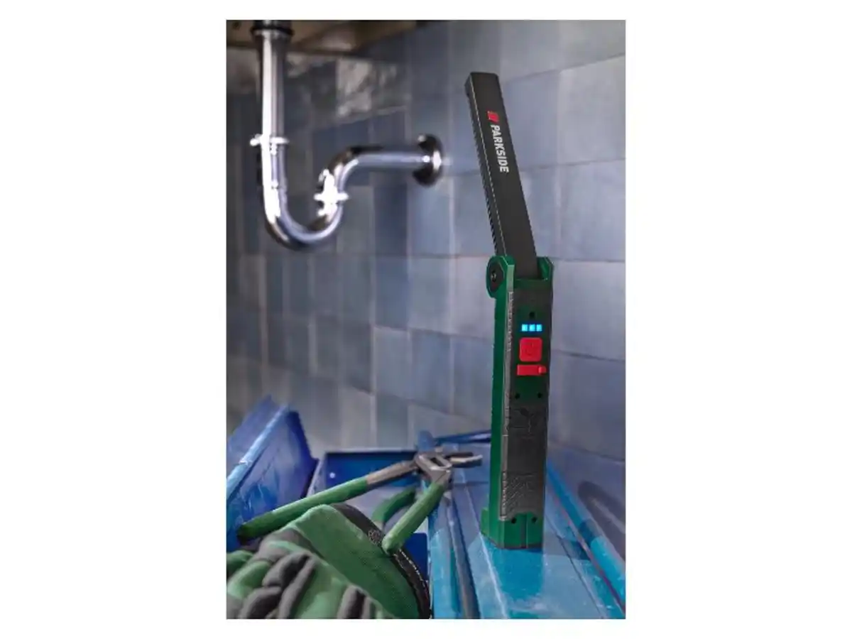 Bild 2 von PARKSIDE® Akku-Arbeitsleuchte »PAL 2200 C6«, klappbar mit Ladestation