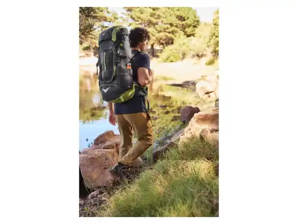 Bild 2 von CRIVIT Herren Trekkingstiefel, mit herausnehmbarer Einlegesohle