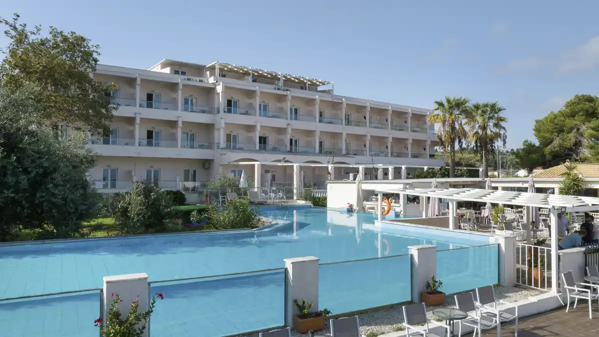 Bild 1 von Griechenland – Korfu – Kavos – 4* Cavomarina Beach Hotel