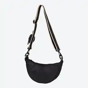 Damen-Handtasche mit abnehmbaren Gurt