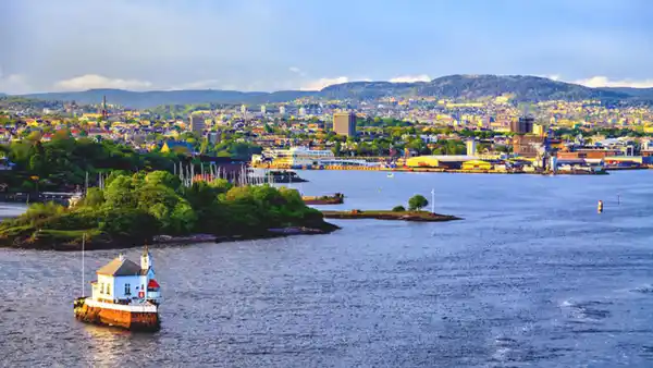 Bild 1 von Kreuzfahrten Ostsee - Norwegen - Oslo: Mini-Kreuzfahrt mit Color Fantasy/Magic ab/an Kiel
