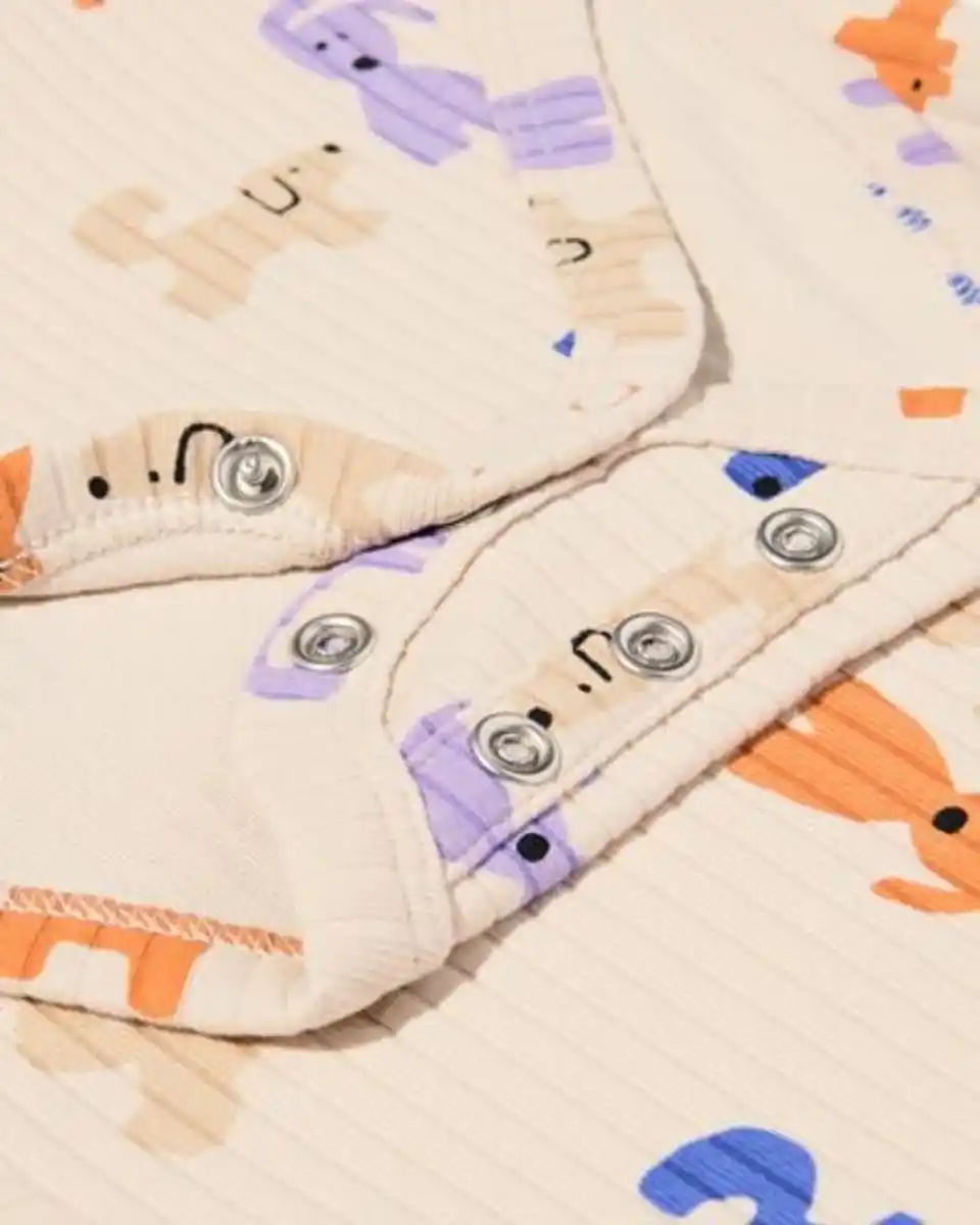 Bild 3 von Mitwachsender Strampler ecovero™ Hunde eierschalenfarben