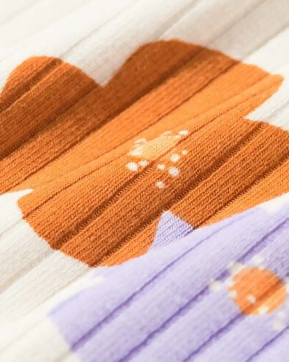 Bild 2 von Mitwachsender Strampler ecovero™ Blumen eierschalenfarben