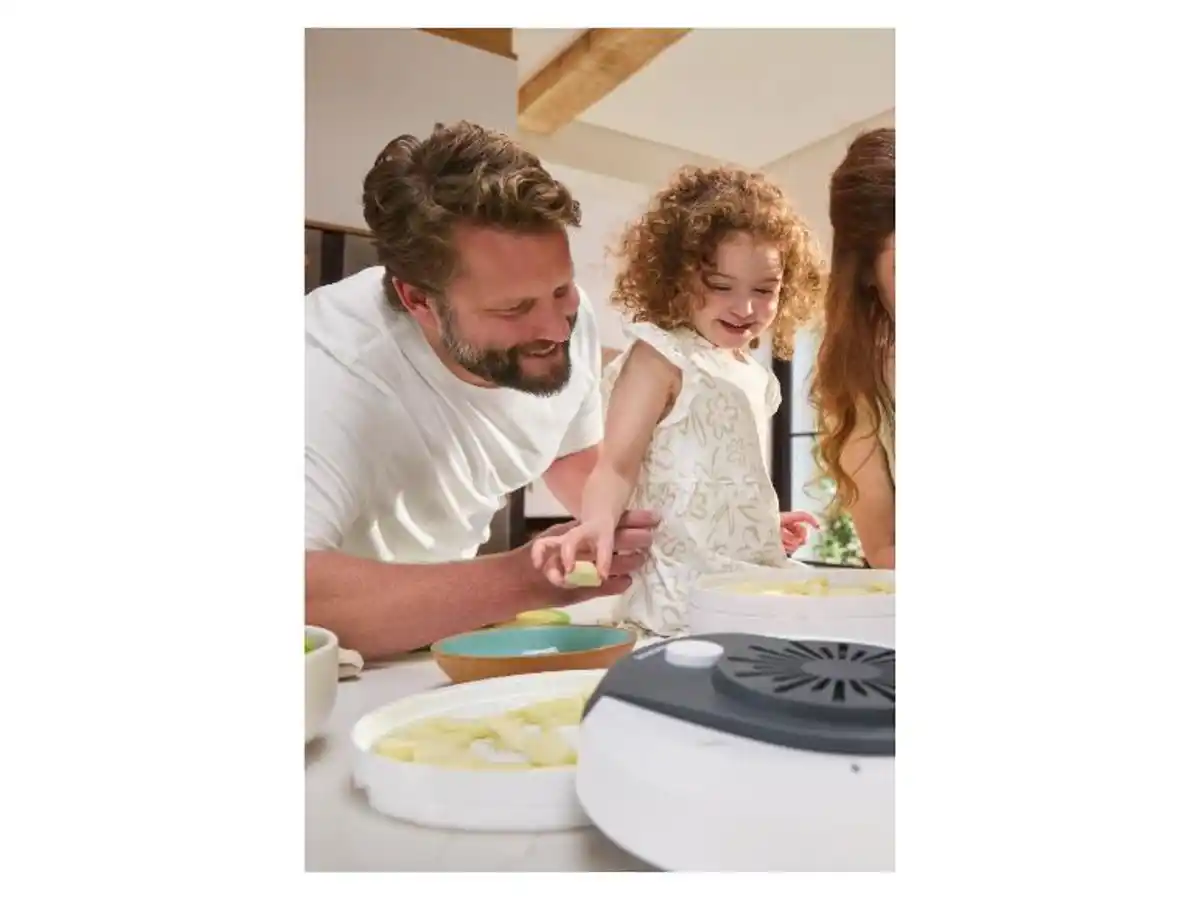 Bild 3 von SILVERCREST® KITCHEN TOOLS Dörrautomat, mit 5 stapelbaren Behältern bei Lidl