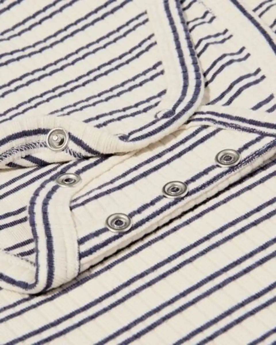 Bild 2 von Mitwachsender Strampler ecovero™ Streifen eierschalenfarben