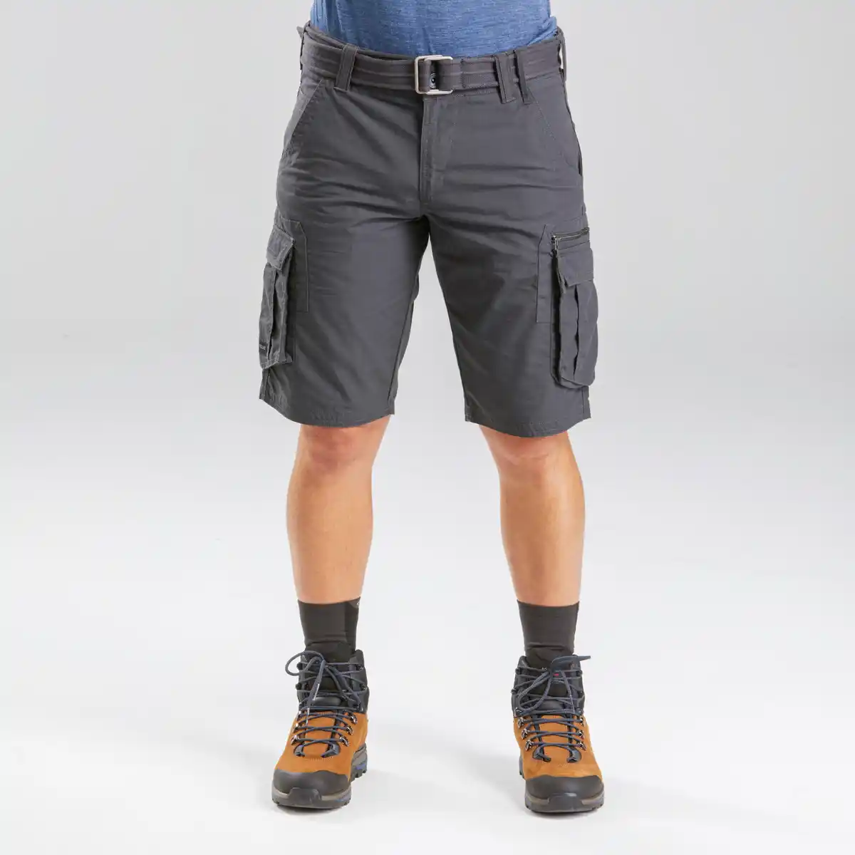 Bild 1 von FORCLAZ Cargo-Shorts Herren Trekking Backpacking - Travel 500 grau