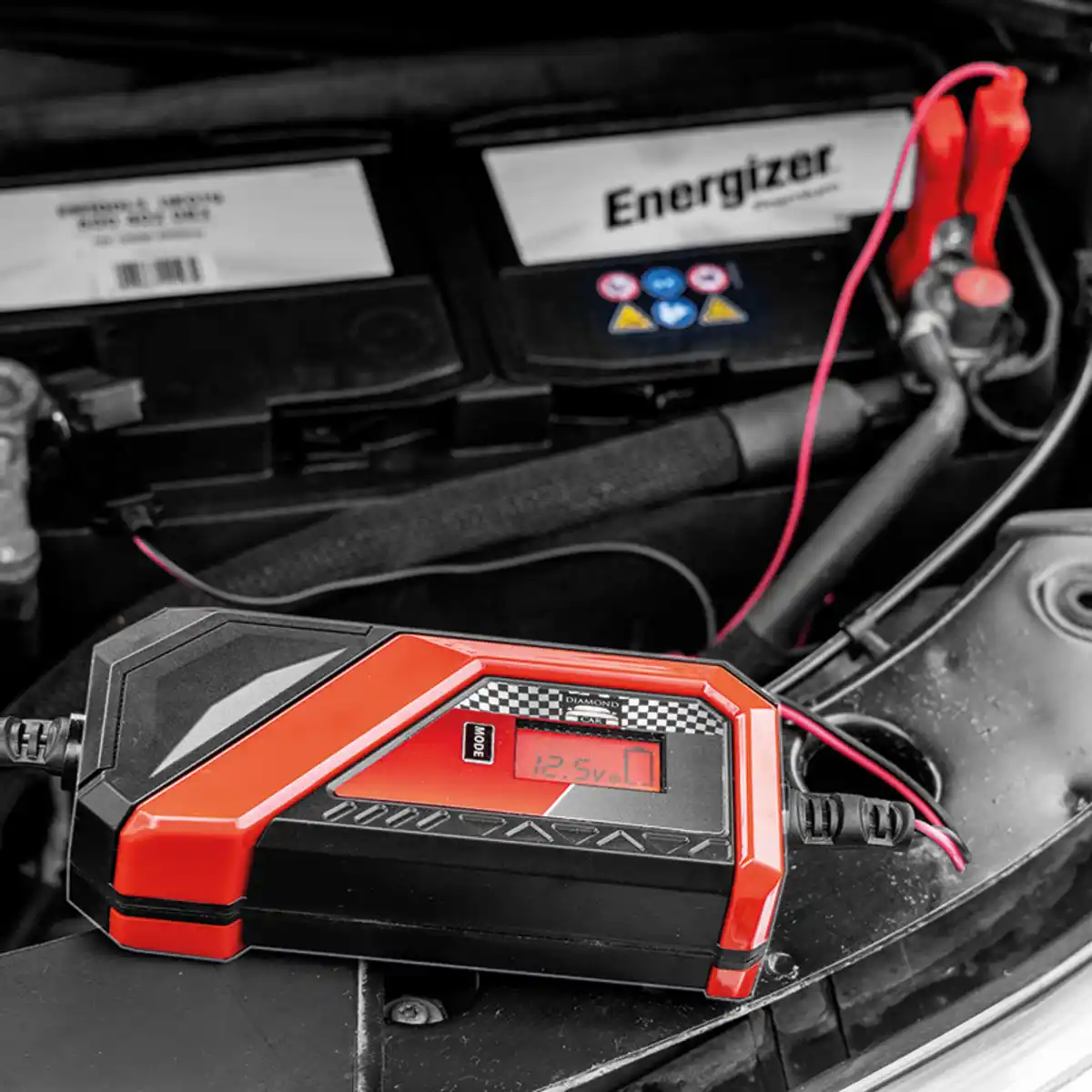 Bild 2 von Diamond Car Intelligentes Batterie-Ladegerät