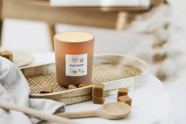 Bild 2 von AVA & MAY Duftkerze Brussels