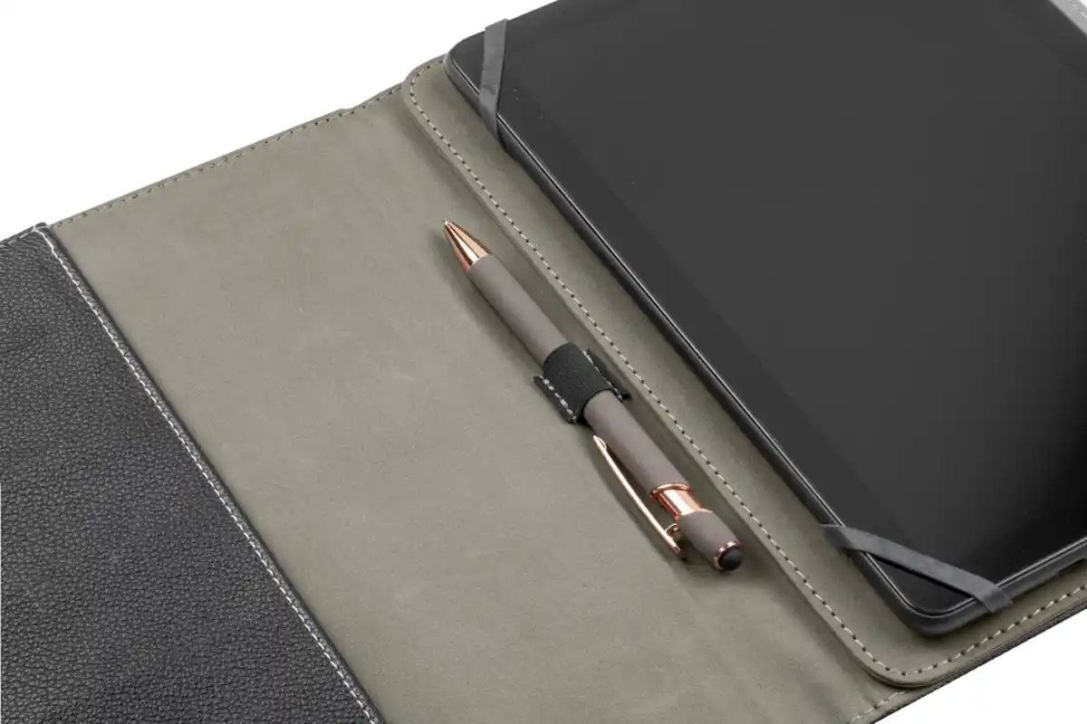 Bild 4 von IDEENWELT Tablethülle schwarz