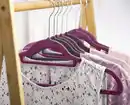 Bild 3 von IDEENWELT 10er Set Beflockte Kleiderbügel pflaume