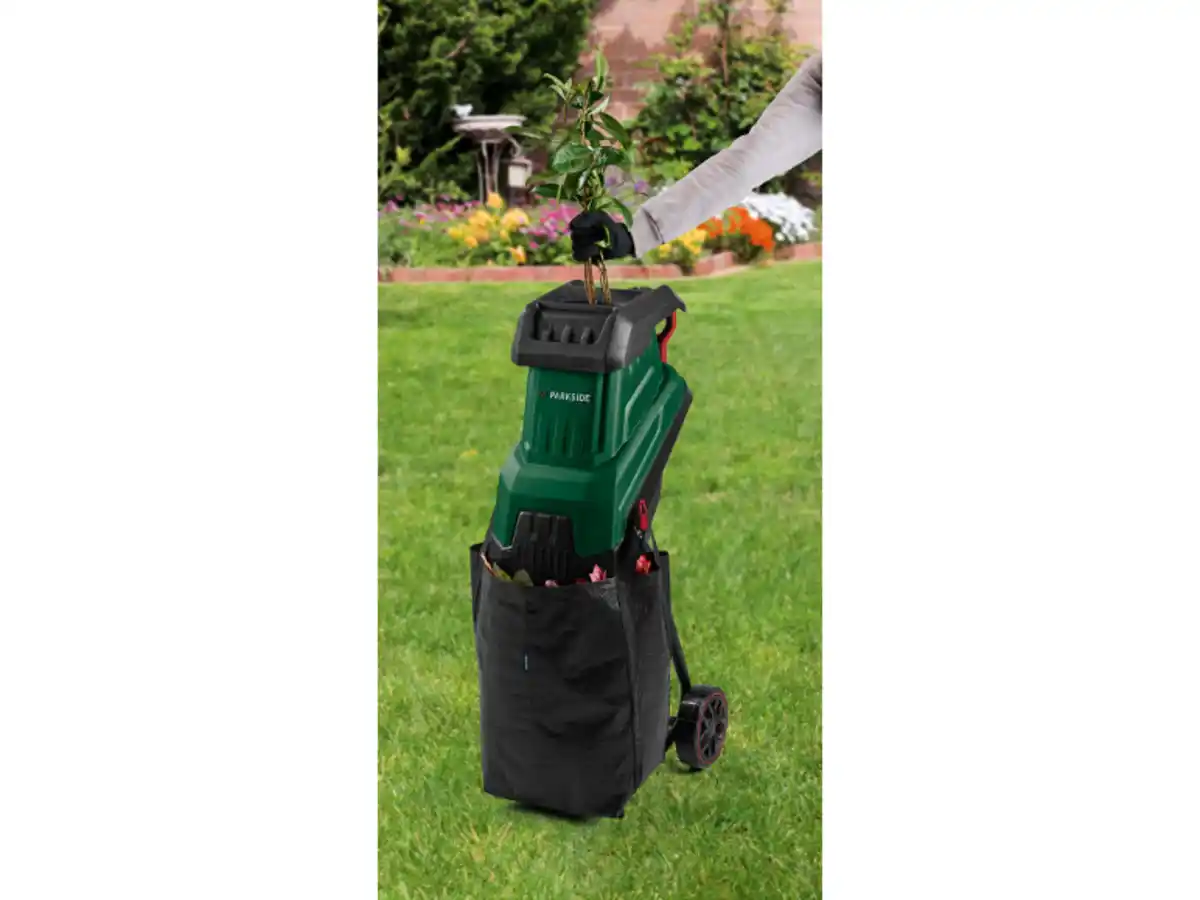 Bild 2 von PARKSIDE® Elektro-Messerhäcksler »PEMH 2400 C4«, 2 hochwertige Wendemesser aus gehärtetem Spezialstahl