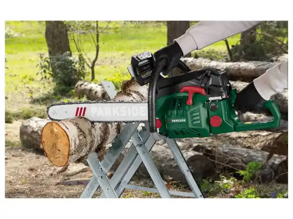 Bild 2 von PARKSIDE® Benzin-Kettensäge »PBKS 53 C3«, mit 2-Takt-Motor