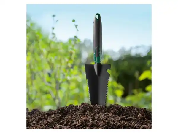 Bild 2 von PARKSIDE® Handspaten mit Wurzelsäge / Hippe / Handbeil