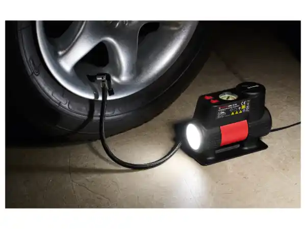 Bild 2 von ULTIMATE SPEED® Mini-Kompressor »UMK 10 E4 «, mit integriertem Manometer