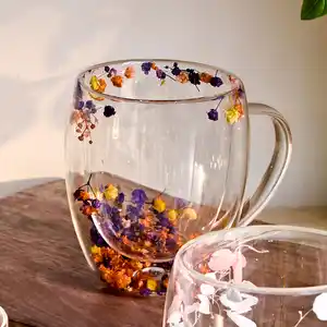 Doppelwand-Glastasse mit Trockenblumen , ca. 300 ml