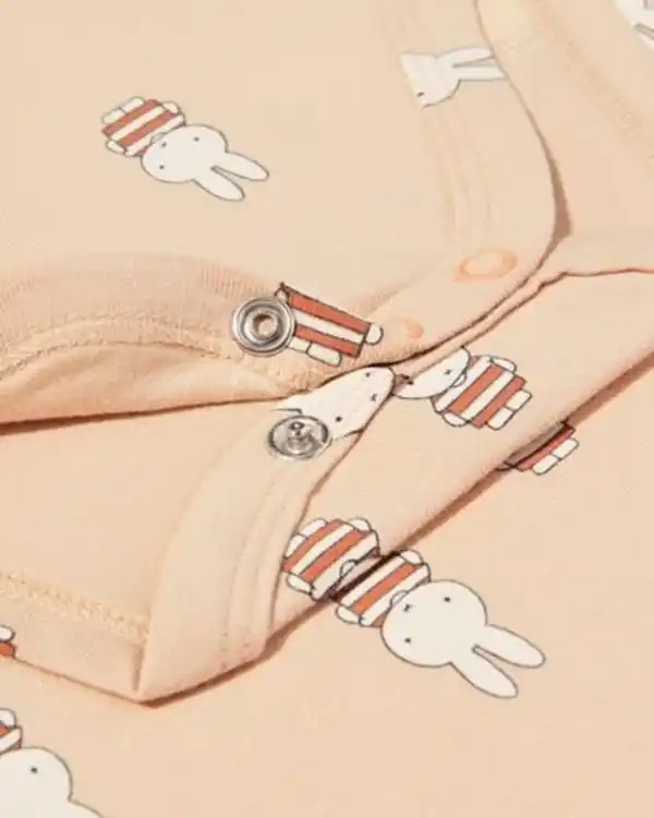 Bild 3 von Miffy-Strampler aus Baumwolle mit Stretch beige