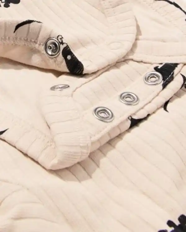 Bild 4 von Takkie-Newborn-Wickelstrampler zum Mitwachsen, LENZING™ ECOVERO™, gerippt ecru