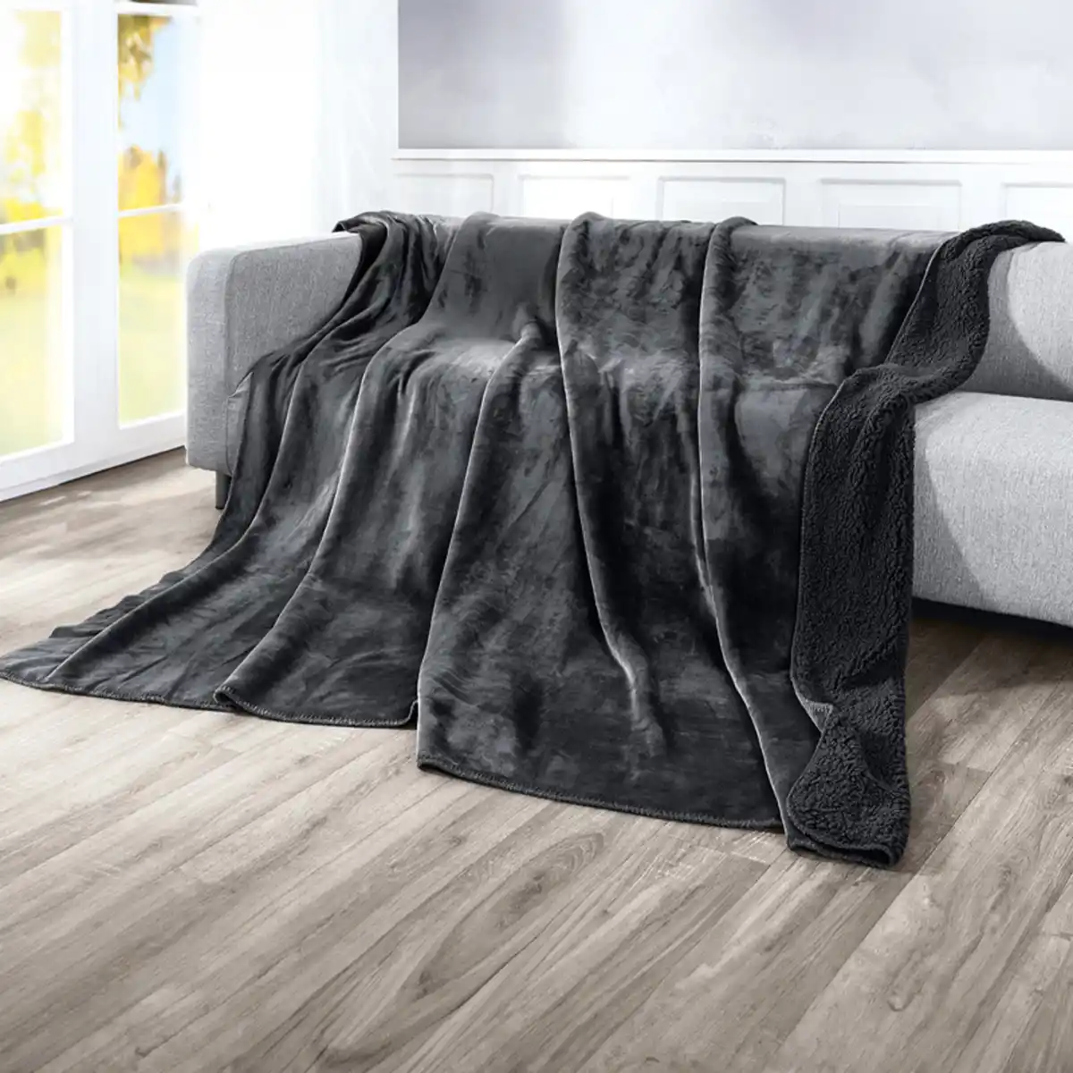 Bild 1 von Bella Casa XXXL-Wende-Kuscheldecke "Cashmere Touch"