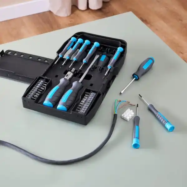 Bild 2 von WORKZONE Schraubendreher- und Bit-Set