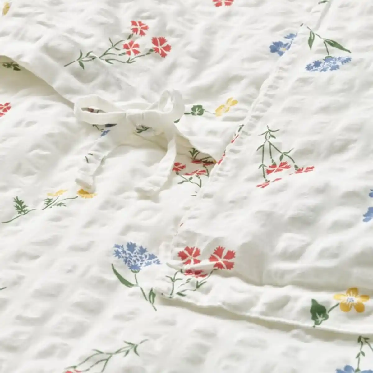 Bild 3 von PILDVÄRGMAL Bettwäsche-Set, 2-teilig, weiß/Blumenmuster, 155x220/80x80 cm