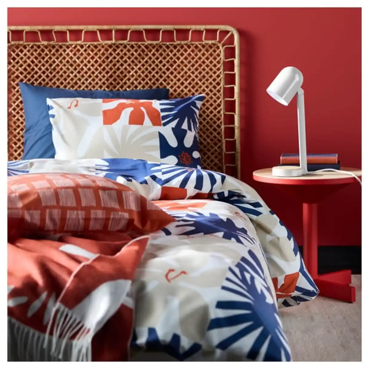Bild 2 von HYLSNEJLIKA Bettwäsche-Set, 2-teilig, bunt, 155x220/80x80 cm