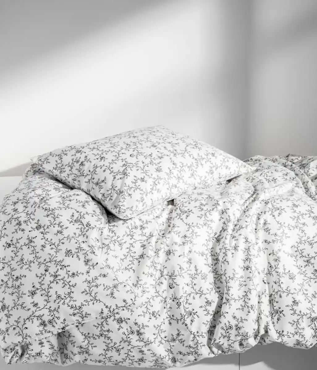 Bild 3 von KOPPARRANKA Bettwäscheset, 2-teilig, weiß/dunkelgrau, 140x200/80x80 cm