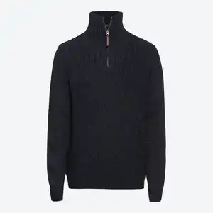 Herren-Pullover mit Stehkragen
