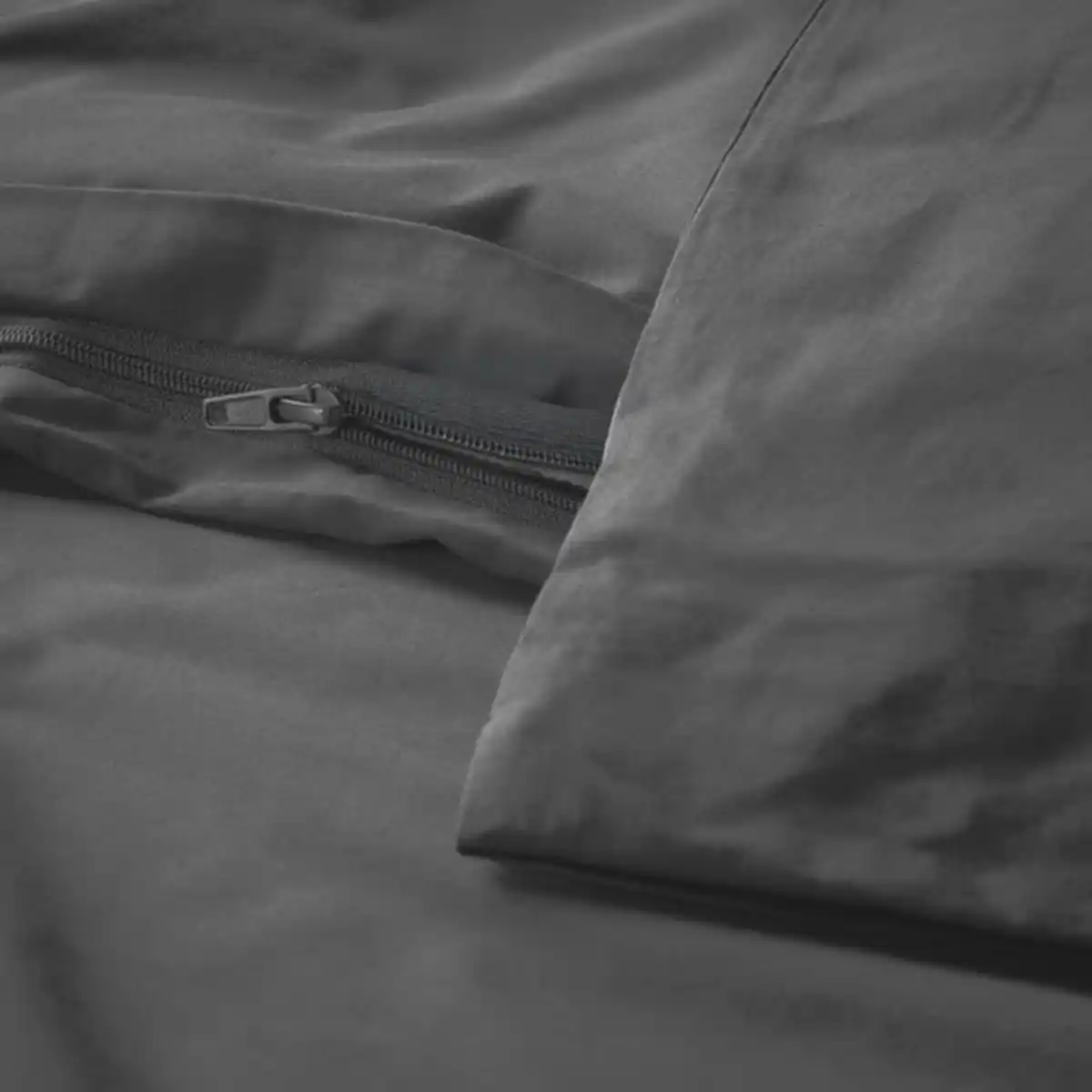 Bild 4 von HAMPFLOCKEL Bettwäsche-Set, 2-teilig, dunkelgrau, 140x200/80x80 cm