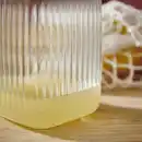 Bild 3 von KÖSSEBÄR Dose mit Deckel flaschenförmig, Klarglas, 1 l