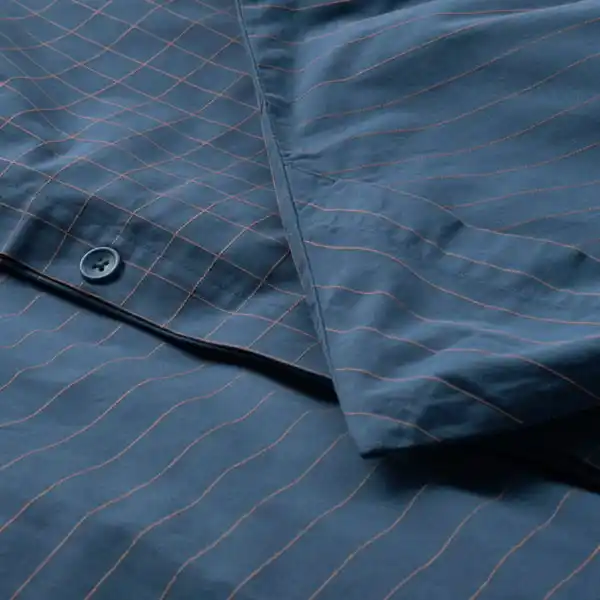 Bild 4 von DOFTAKLEJA Bettwäsche-Set, 2-teilig, dunkelblau/hellbraun, 140x200/80x80 cm