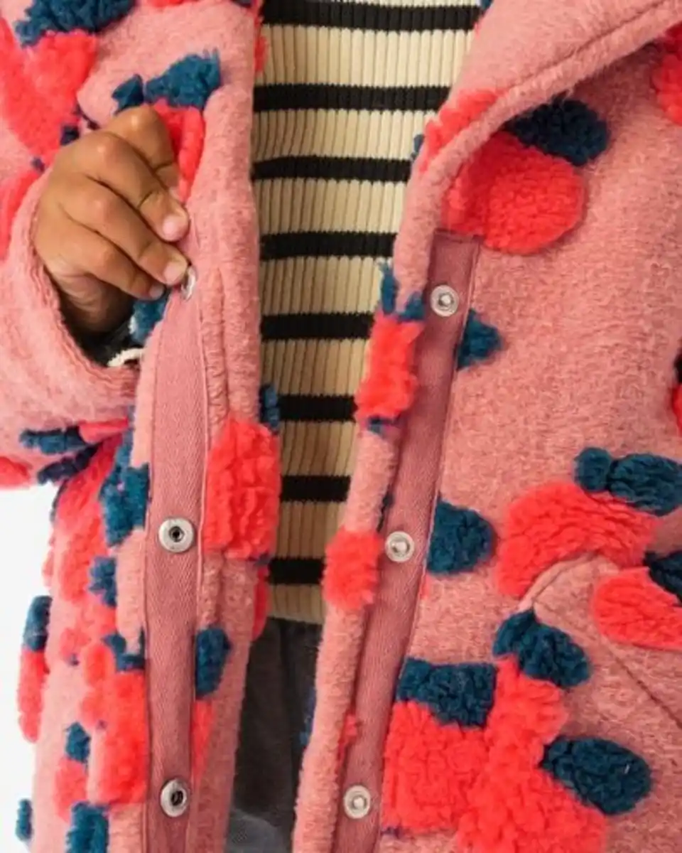 Bild 4 von Kinderjacke, Teddy, Äpfel altrosa