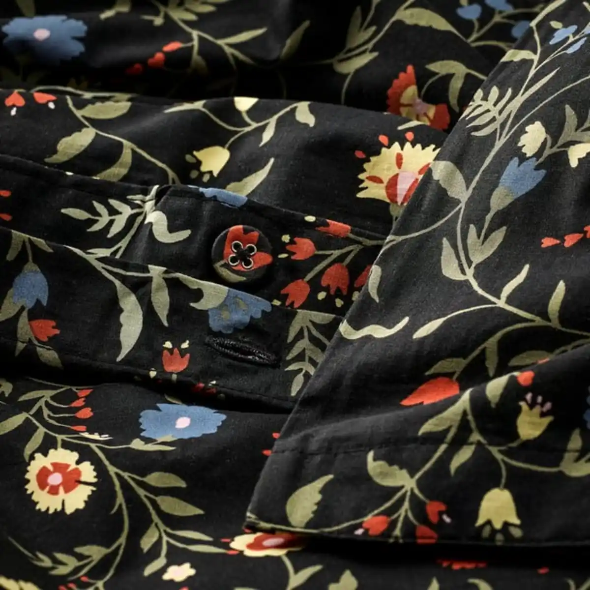 Bild 4 von BRUDKRUSBÄR Bettwäsche-Set, 2-teilig, schwarz bunt/Blumenmuster, 140x200/80x80 cm