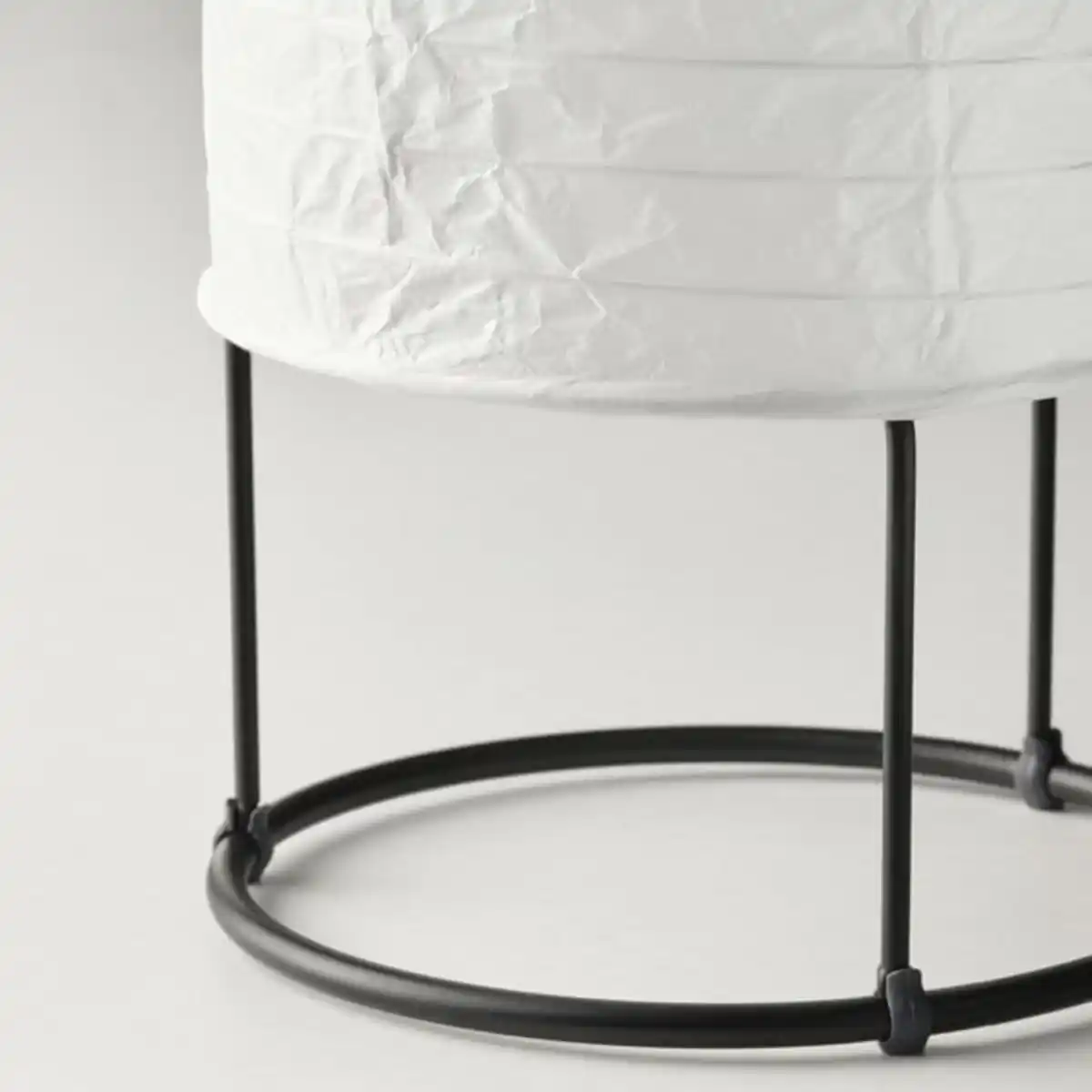 Bild 4 von STRANDAD Tischleuchte, weiß/schwarz, 29 cm