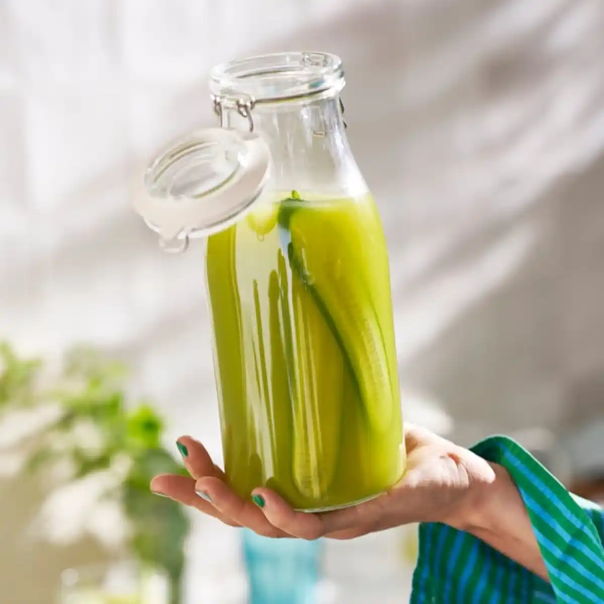 Bild 2 von KORKEN Dose mit Deckel flaschenförmig, Klarglas, 1 l