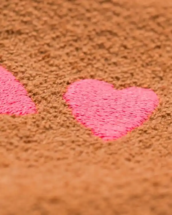 Bild 2 von Baby-Sweater mit Herzen braun