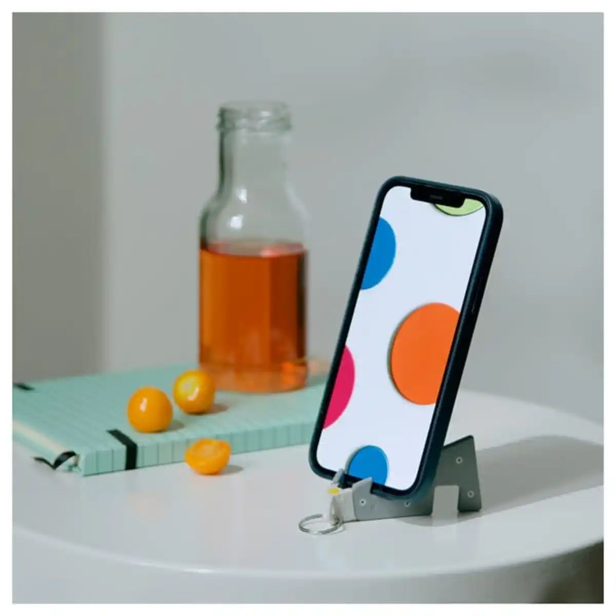 Bild 4 von YUPPIENALLE Mobiltelefonhalter, grau